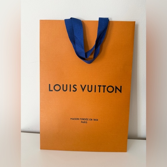 Louis Vuitton Handbags - New Louis Vuitton paper bag 14*10